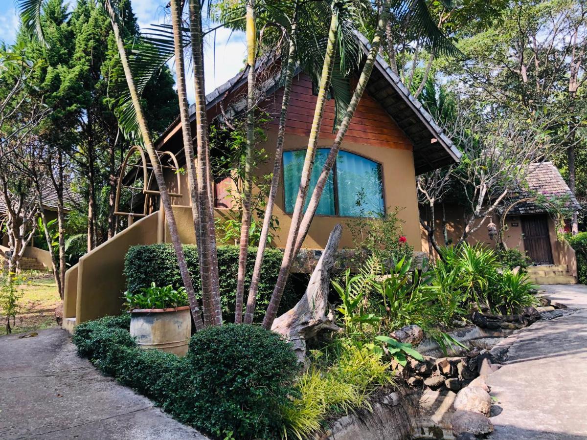 E-Outfitting Pai Resort Exterior photo