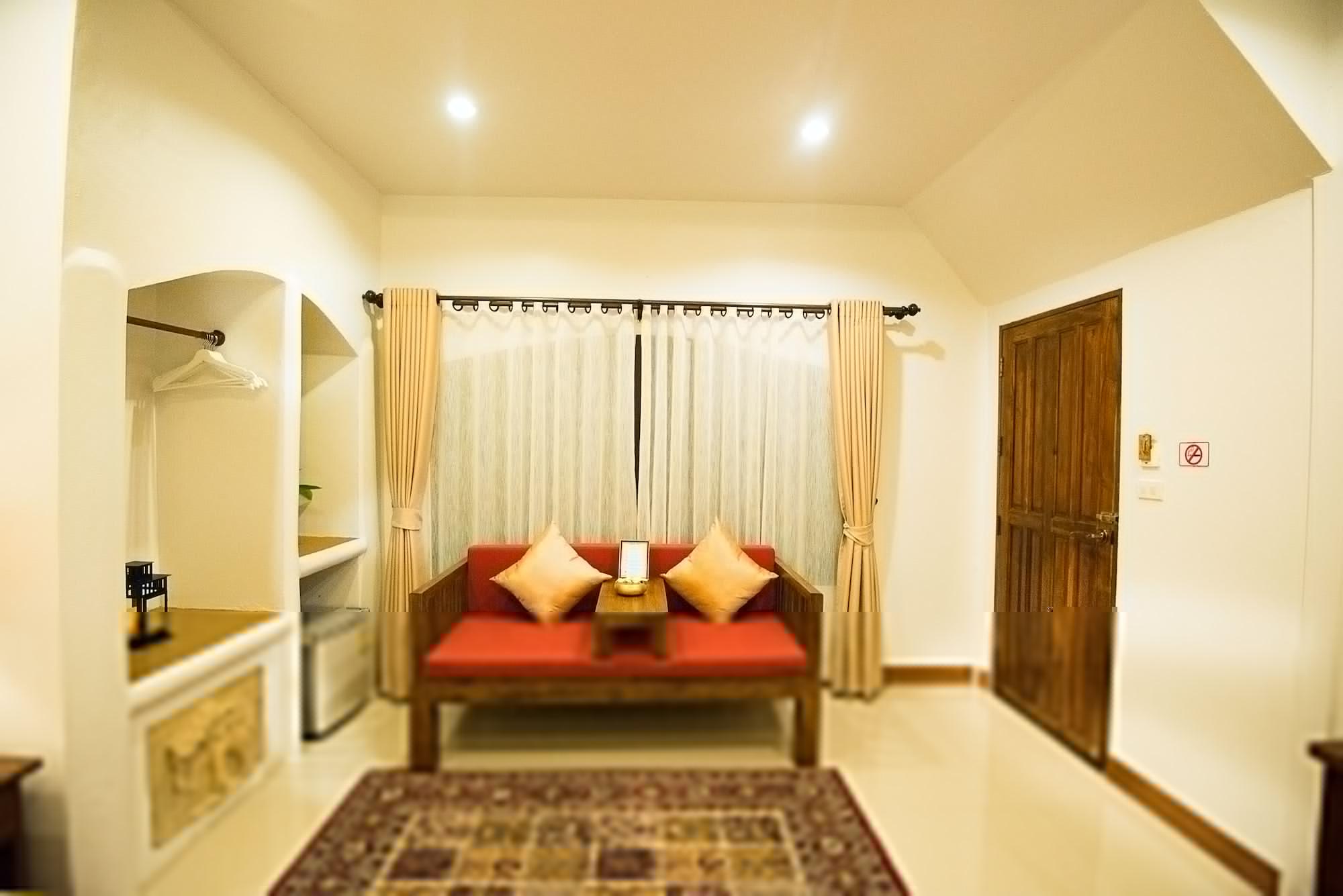 E-Outfitting Pai Resort Exterior photo