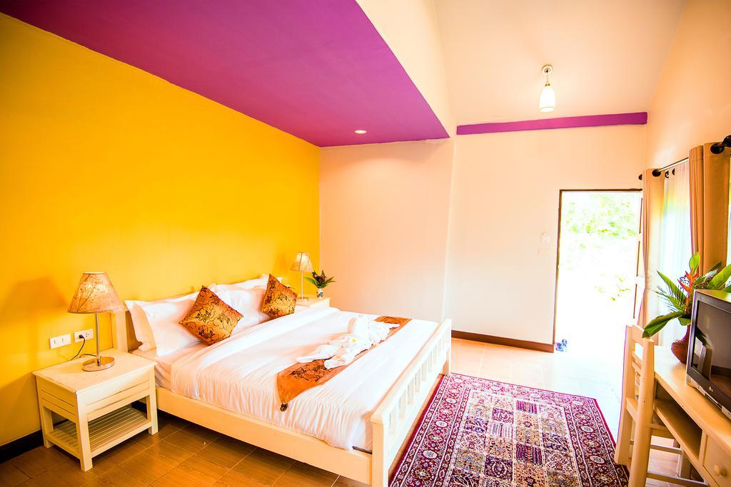 E-Outfitting Pai Resort Exterior photo