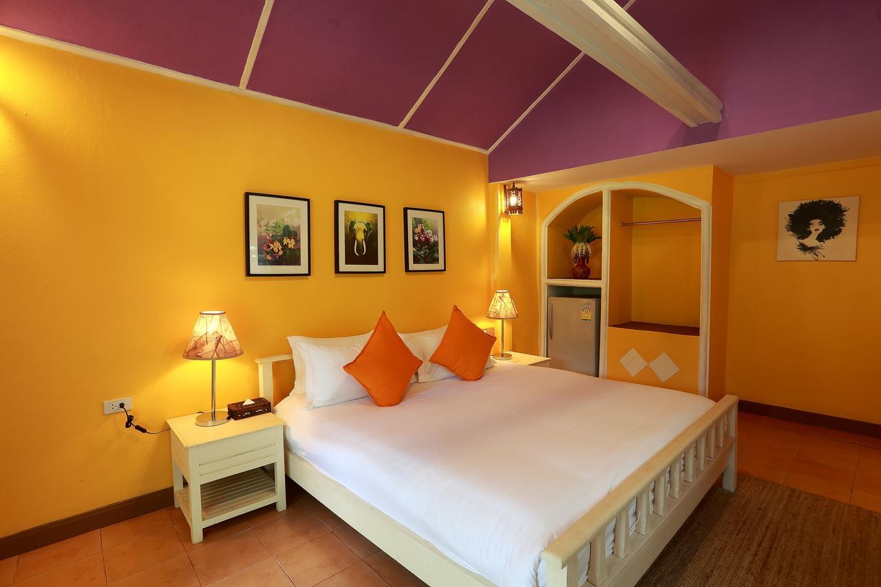 E-Outfitting Pai Resort Exterior photo