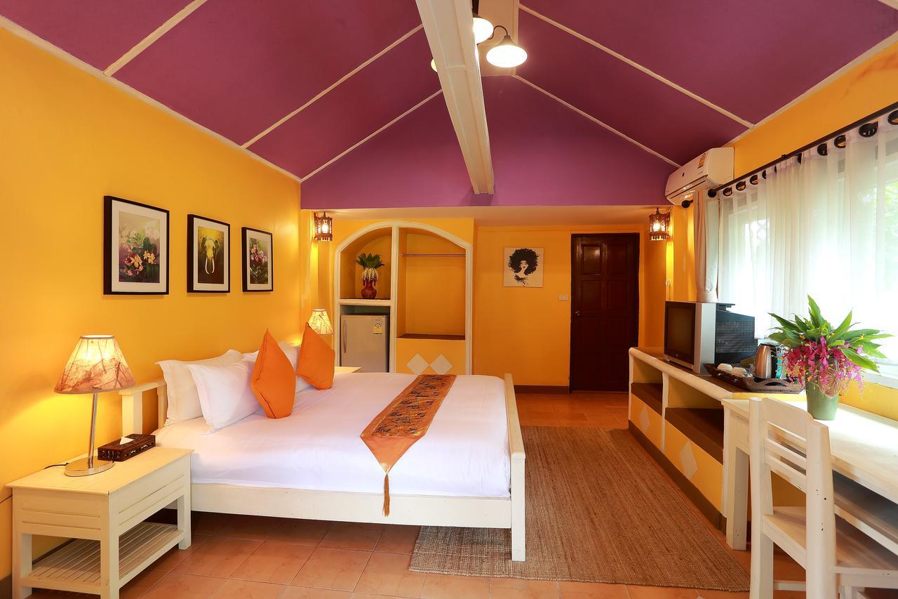E-Outfitting Pai Resort Exterior photo
