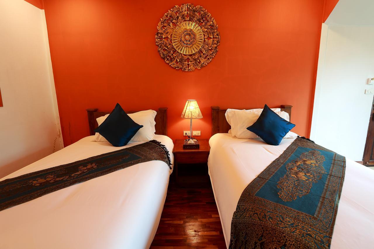 E-Outfitting Pai Resort Exterior photo